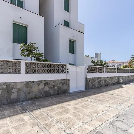 Eden Seaside Getaway