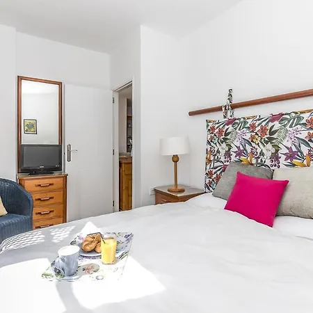 Eden Seaside Getaway Апартаменты Пуэрто-де-Сантьяго