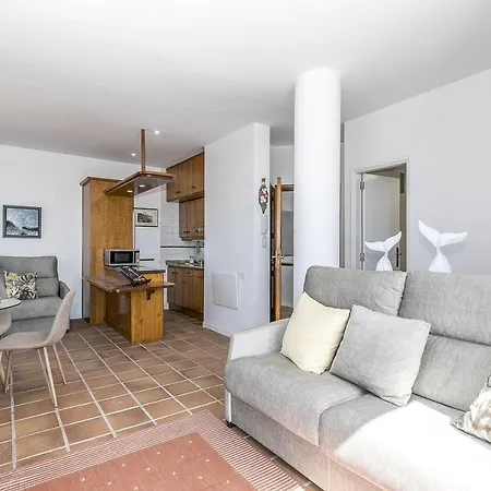 Eden Seaside Getaway Пуэрто-де-Сантьяго