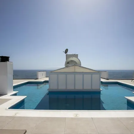 Eden Seaside Getaway *